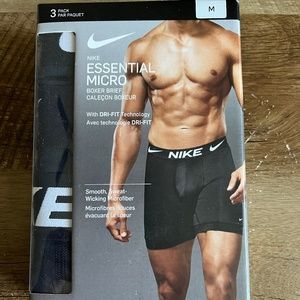 Nike Essential Micro Boxer Briefs Size M